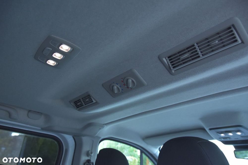 Renault Trafic - 21