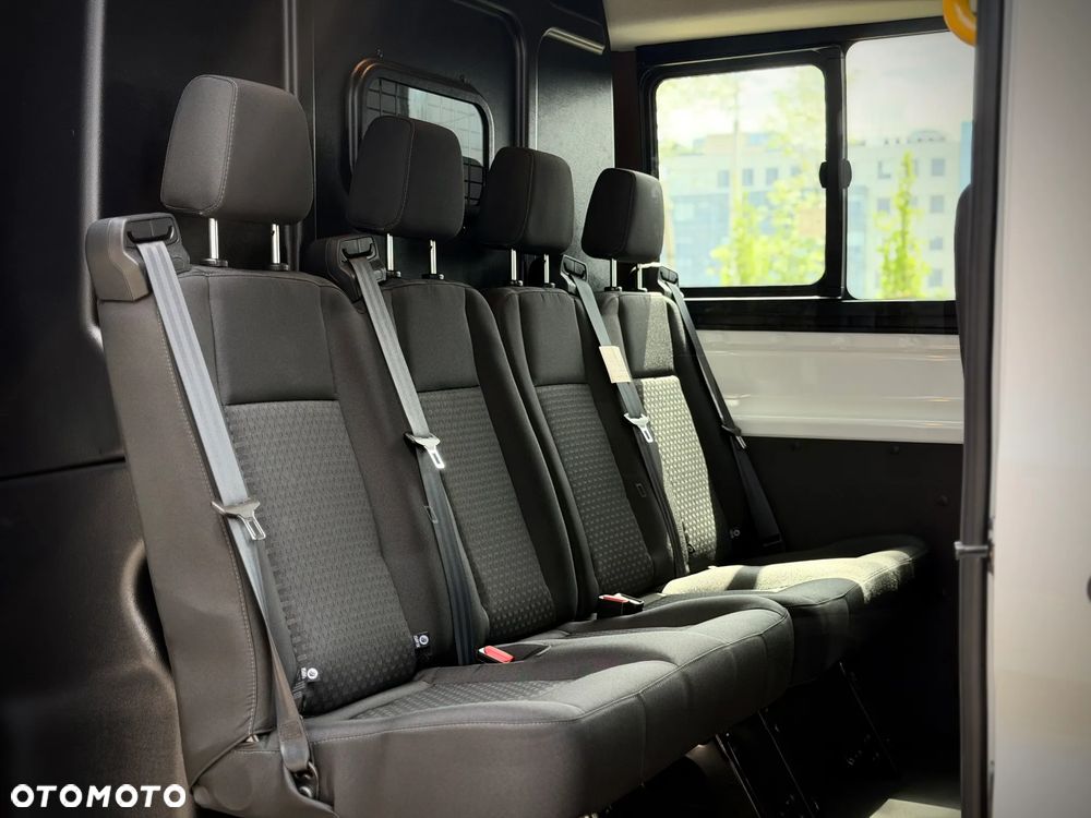 Ford Transit - 12