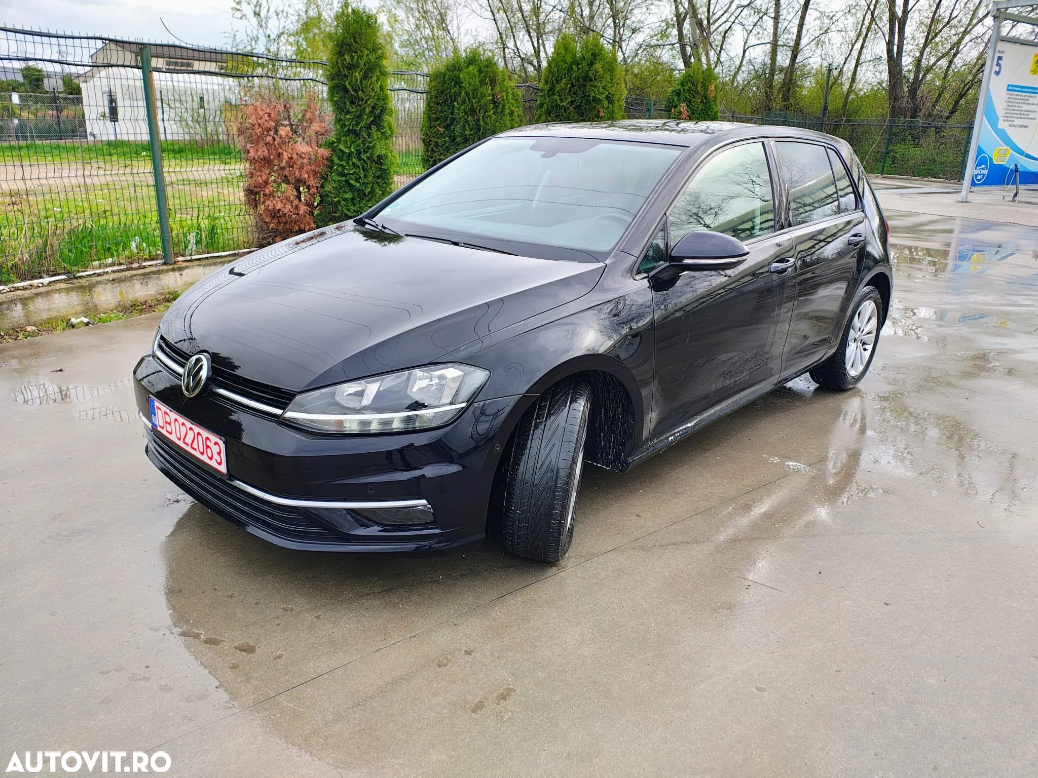 Volkswagen Golf 1.6 TDI Comfortline - 1