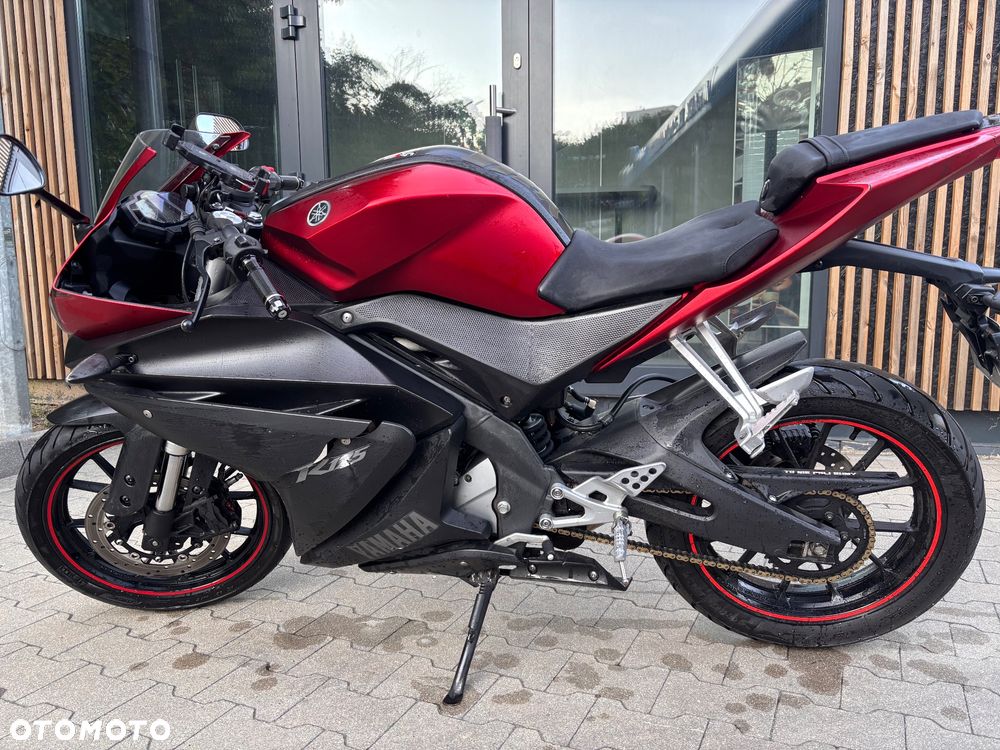 Yamaha YZF - 4