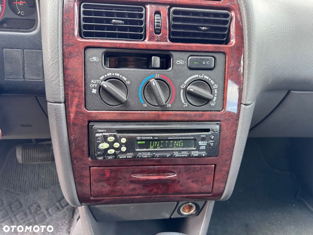 Toyota Avensis - 33
