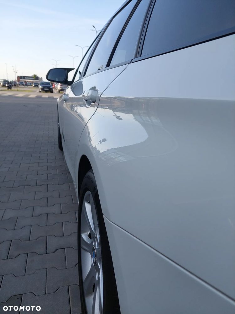 BMW Seria 3 320d - 10