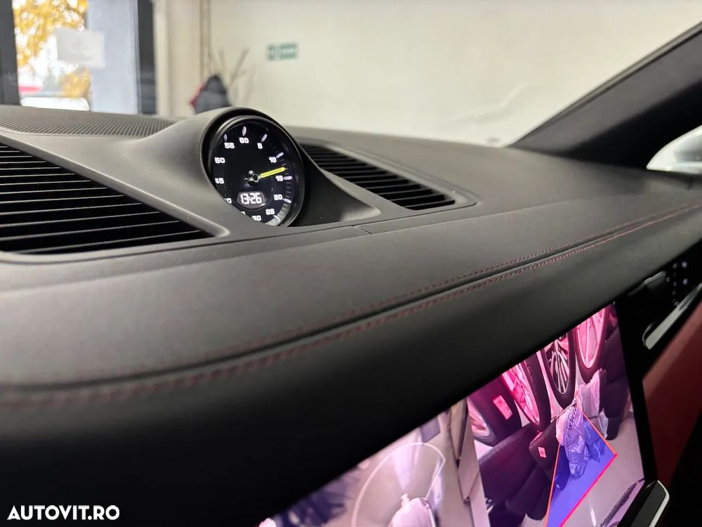 Porsche Cayenne Coupe - 30