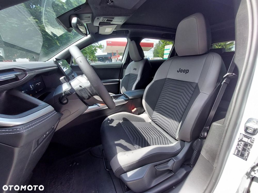 Jeep Compass 1.2 T3 mHEV First Edition FWD DCT - 16