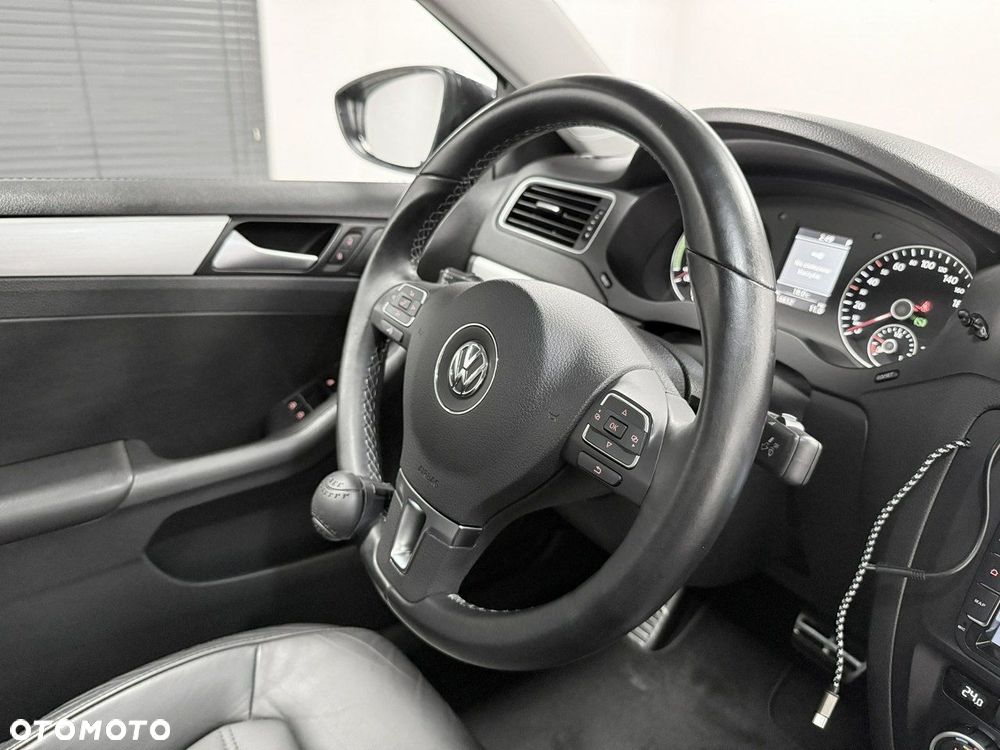 Volkswagen Jetta - 23