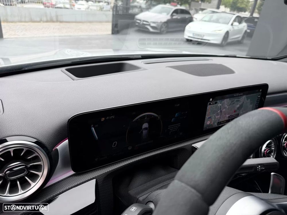 Mercedes-Benz A 45 AMG S 4Matic+ Speedshift DCT 8G - 12