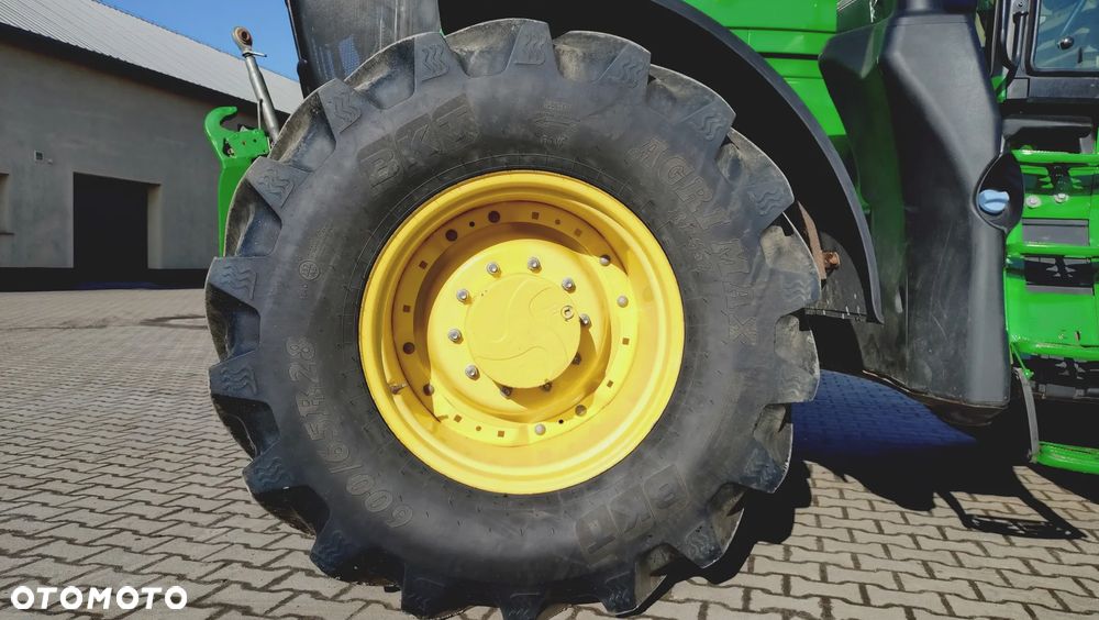 John Deere 6175M - 16