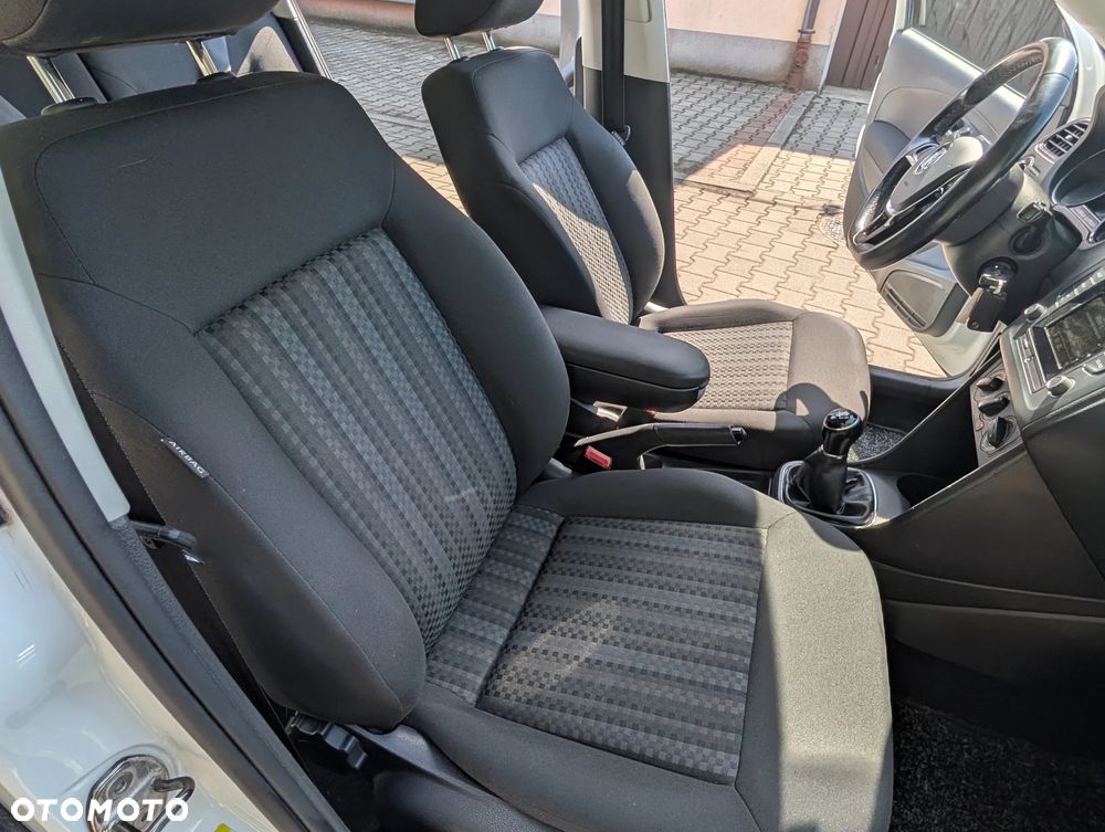 Volkswagen Polo 1.4 TDI (Blue Motion Technology) Comfortline - 25