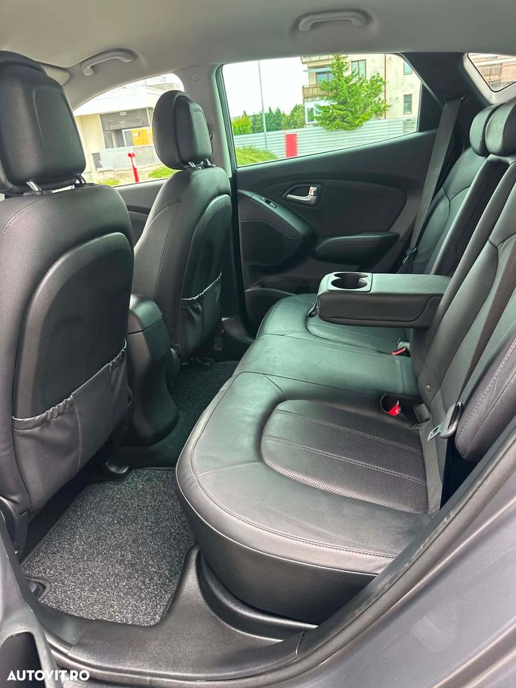 Hyundai ix35 2.0 CRDI High 4WD GLS Aut. Premium+ - 24