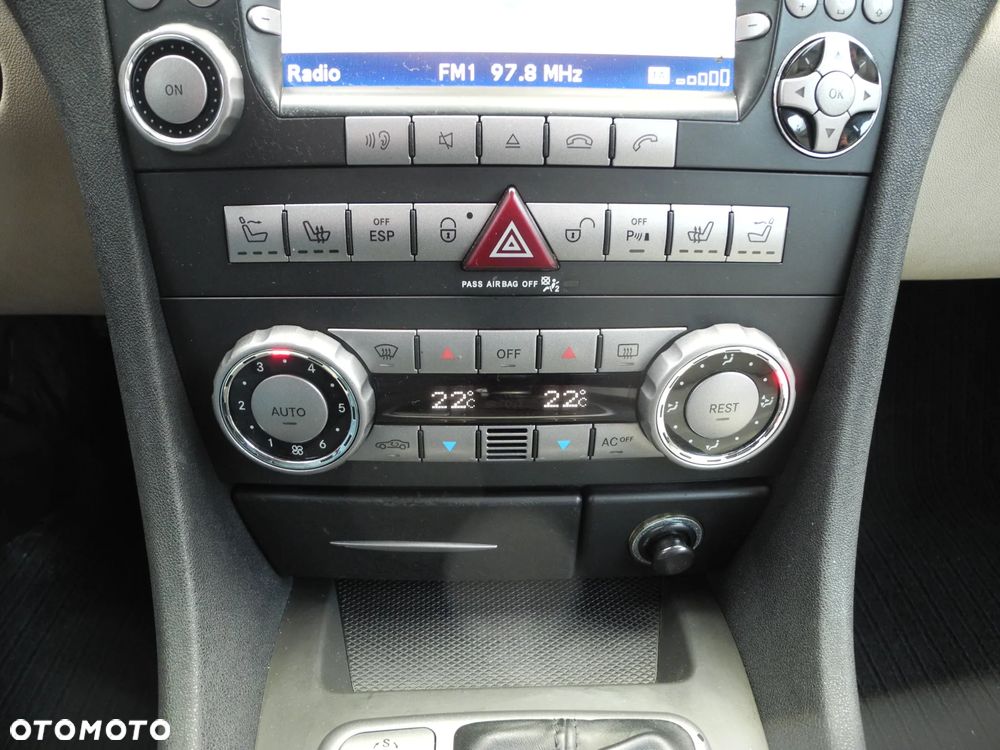 Mercedes-Benz SLK - 16