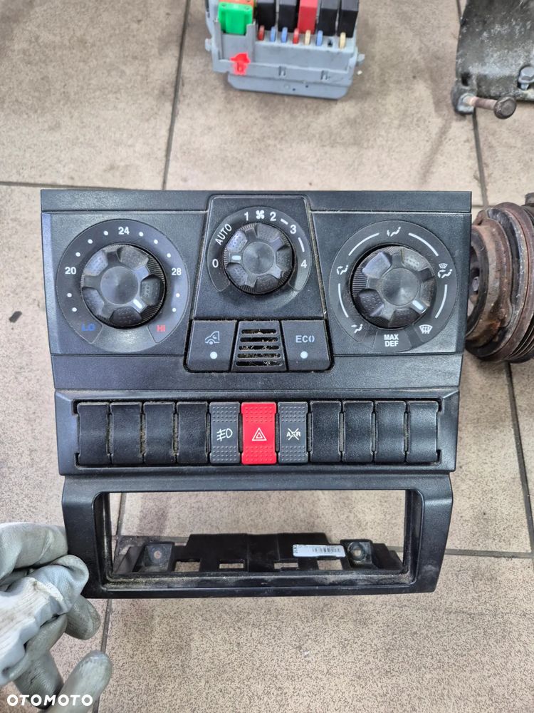 KLIMATYZACJA KOMPLETNA KLIMATRONIC IVECO DAILY IV 3.0  06r.+ EURO 4 - 2