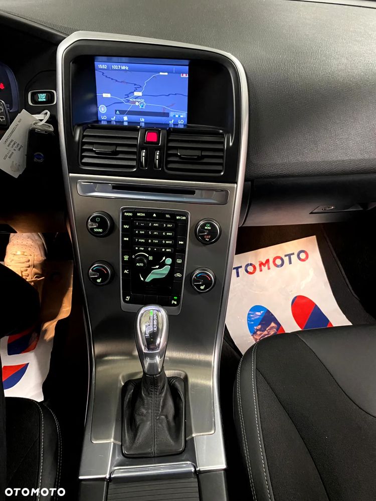 Volvo XC 60 D3 Summum - 17