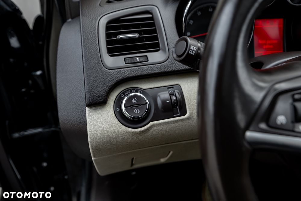 Opel Insignia 2.8 T V6 Sport 4x4 - 33