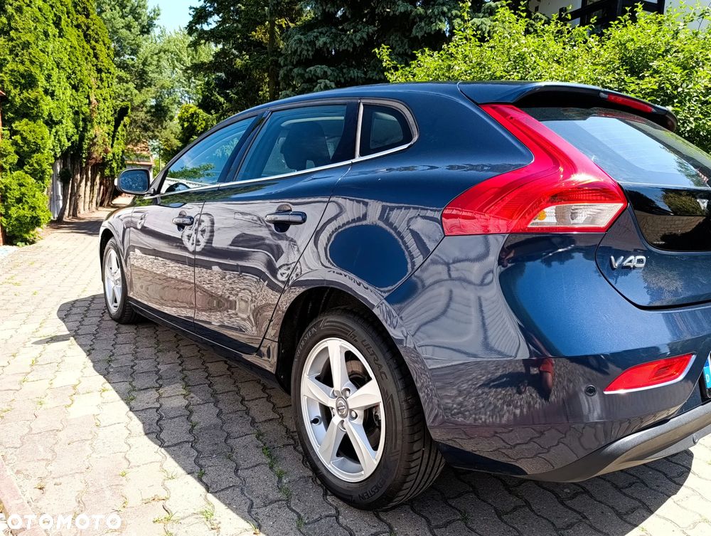 Volvo V40 D2 Kinetic - 23