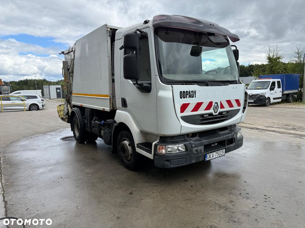 Renault MIDLUM 220 - 2