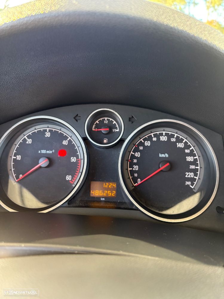 Opel Astra Caravan - 6