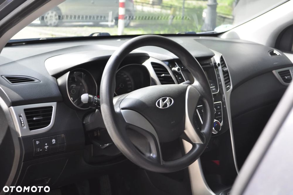 Hyundai i30 1.4 Classic - 9