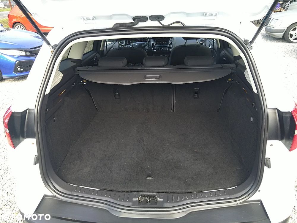 Ford Focus 1.0 EcoBoost Titanium - 17