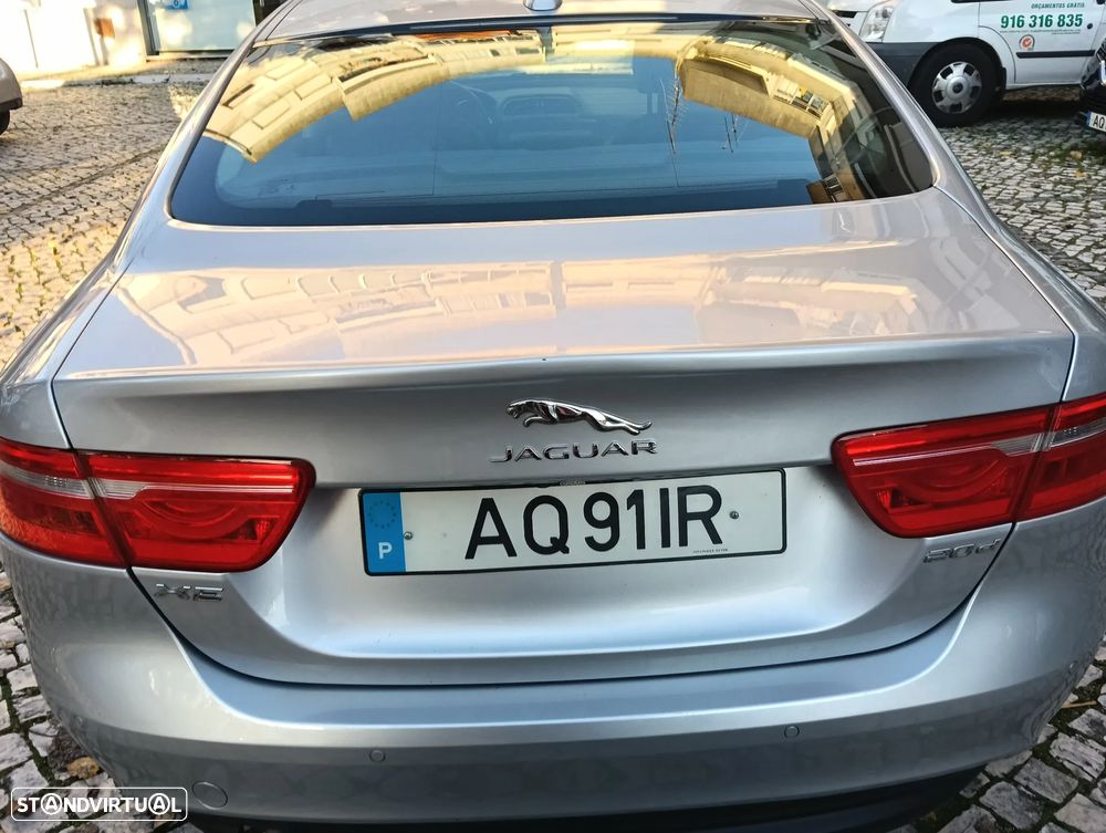 Jaguar XE 2.0 D R-Sport Aut. - 8