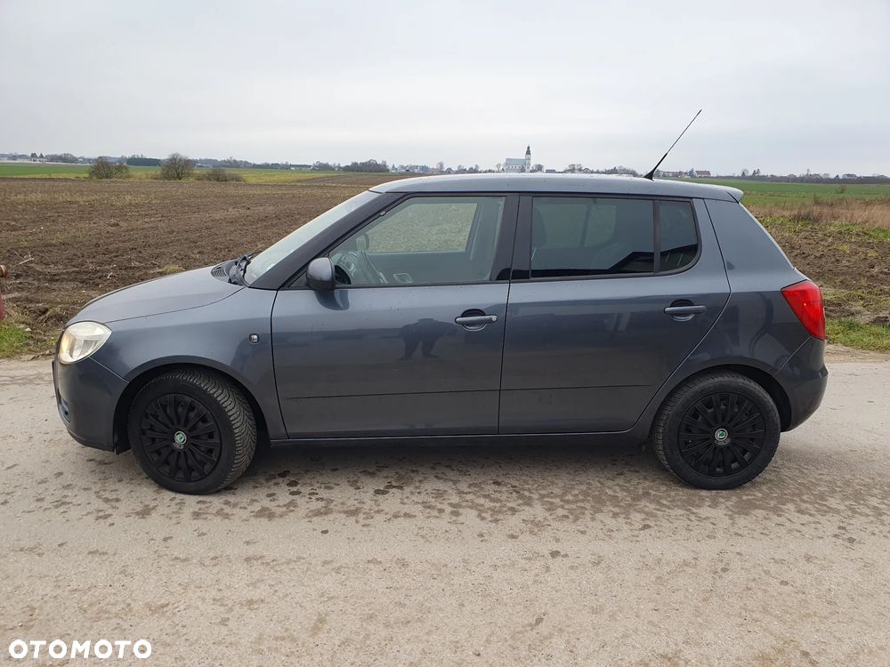 Skoda Fabia 1.2 HTP - 2