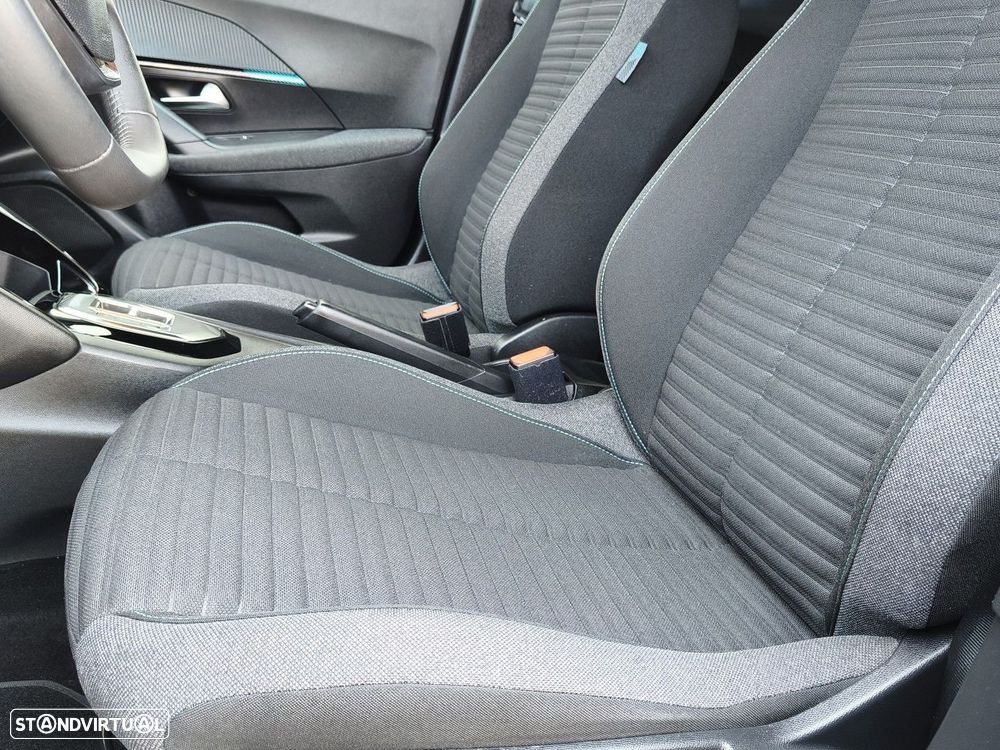 Peugeot 2008 PureTech 130 EAT8 Allure - 12