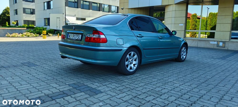 BMW Seria 3 320i - 3