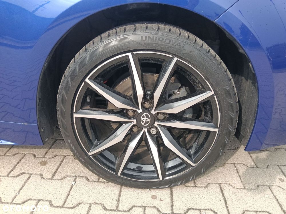 Toyota Corolla 2.0 Hybrid GR Sport Dynamic - 10
