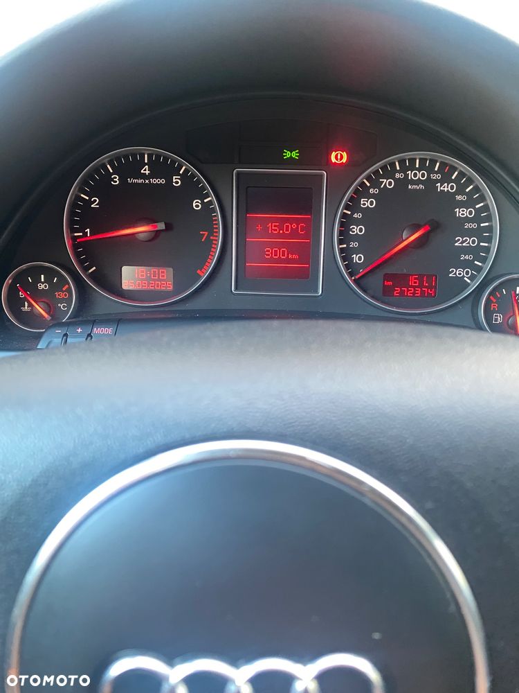 Audi A4 Limousine 1.6 - 9