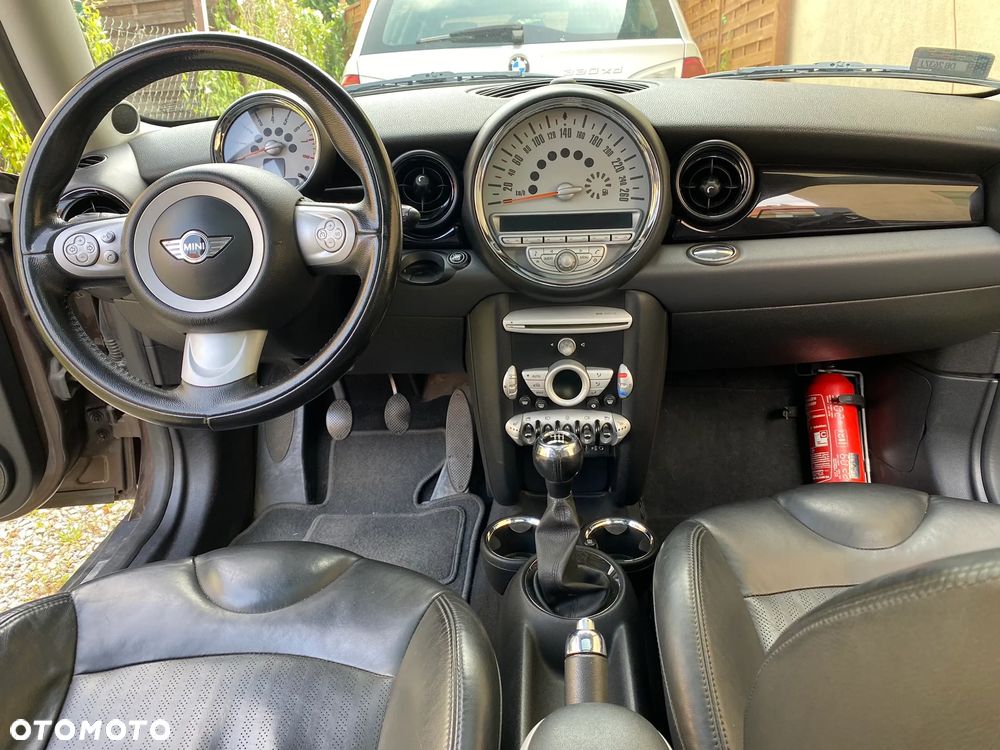 MINI Clubman - 16