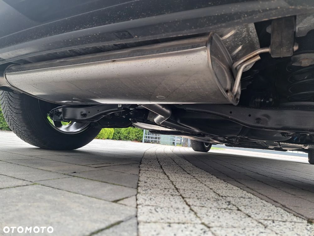 Volkswagen Golf 2.0 TDI BMT Highline DSG - 9