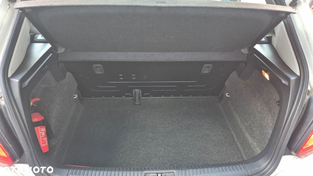 Volkswagen Polo 1.2 Trendline - 12