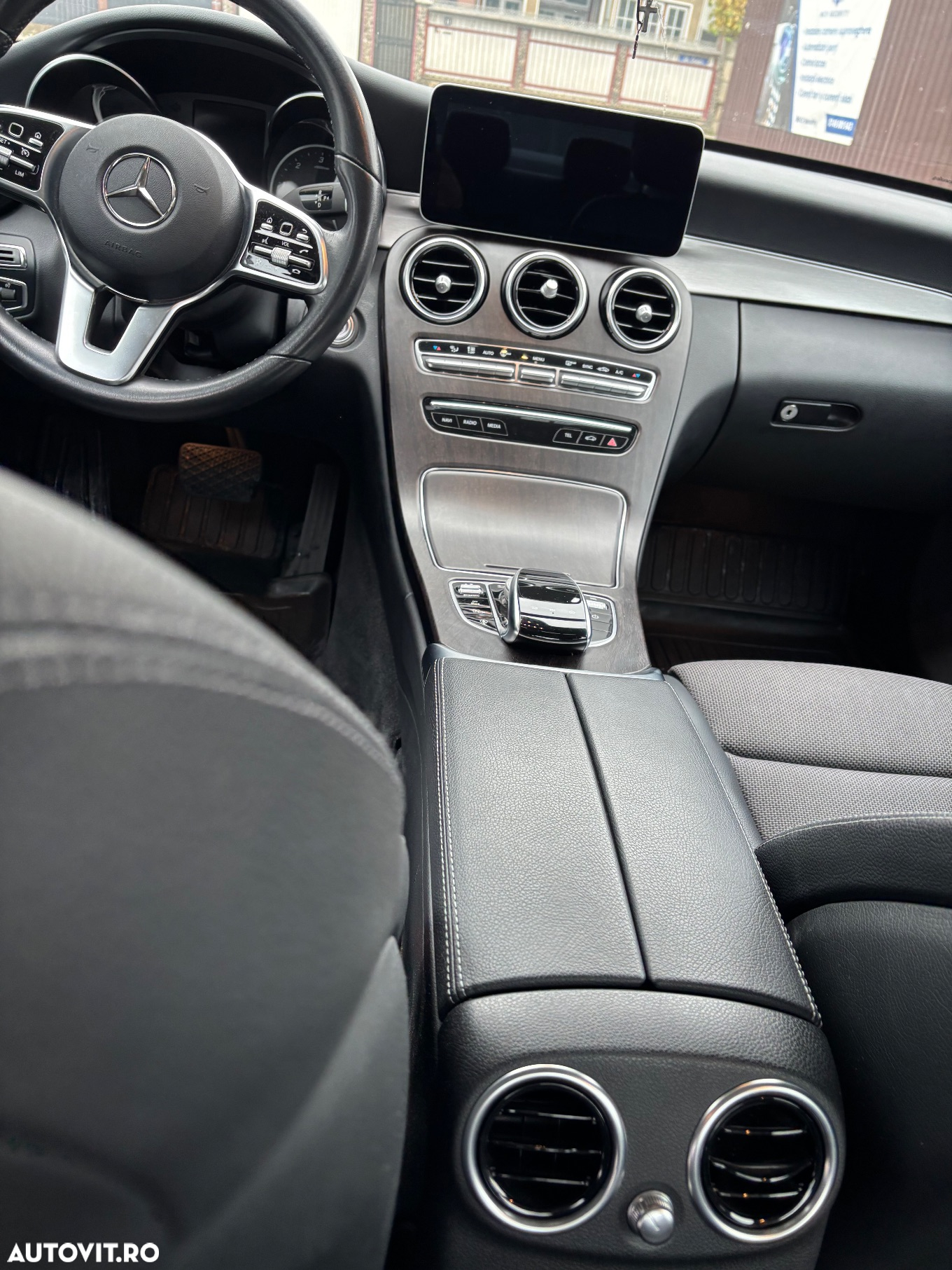 Mercedes-Benz C 220 d 4Matic T 9G-TRONIC - 12