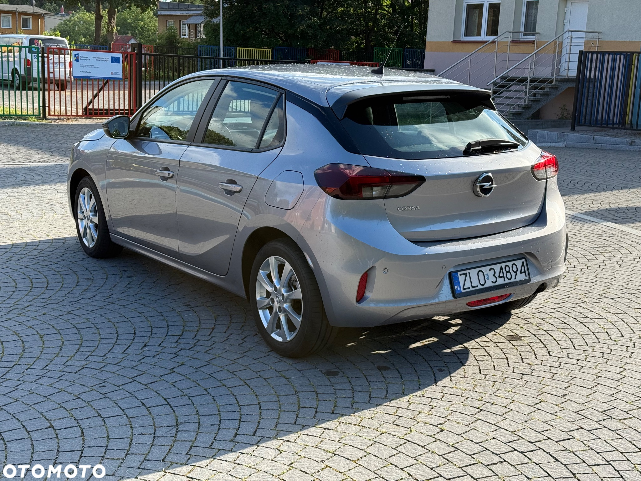 Opel Corsa 1.5 D Elegance S&S - 11