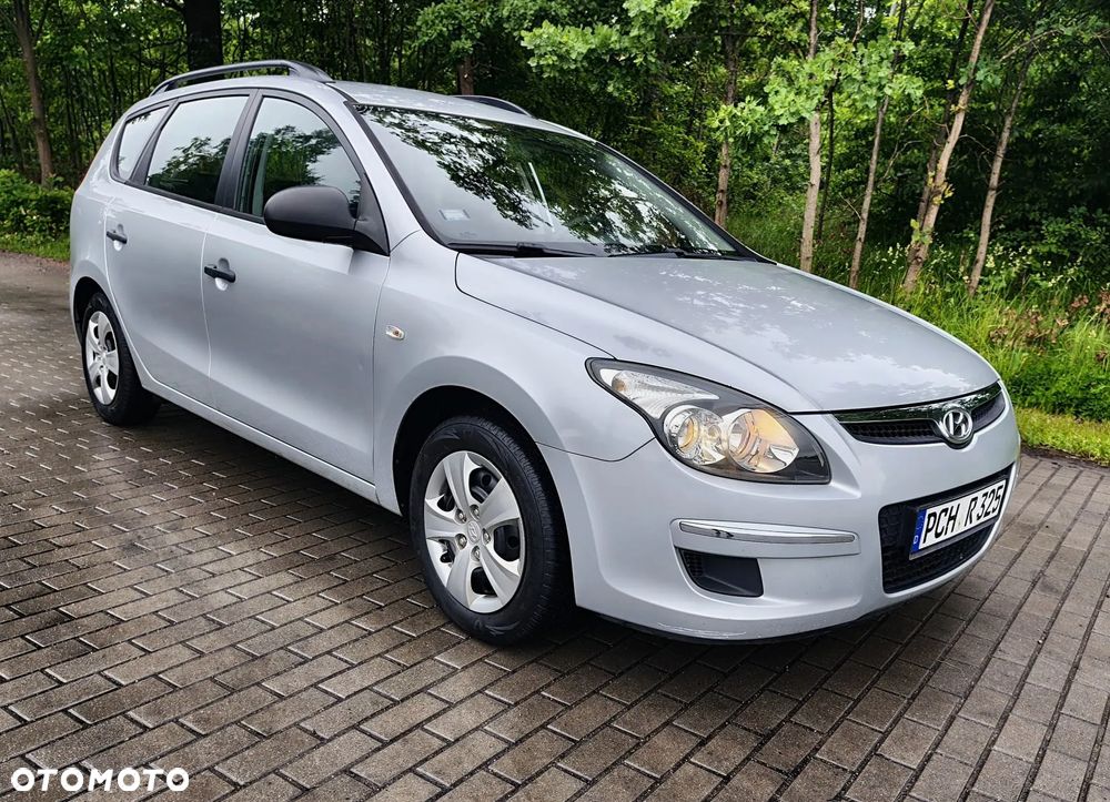 Hyundai i30 1.4 Base + - 2