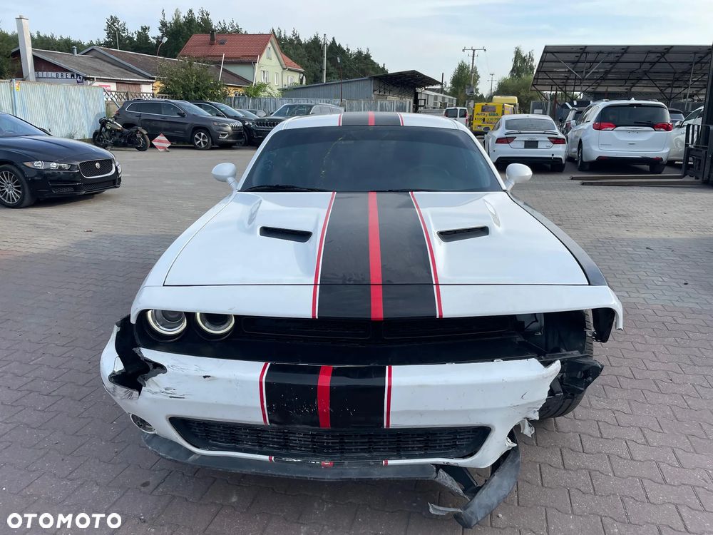 Dodge Challenger 3.6 SXT - 3