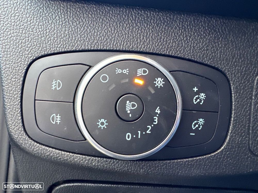 Ford Focus SW 1.0 EcoBoost Business - 35