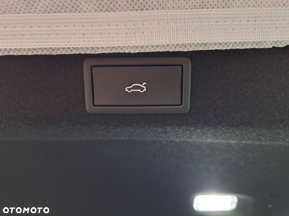 Skoda Superb 2.0 TDI SCR 4x4 Edition 130 DSG - 10