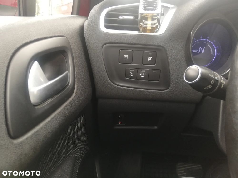 Citroën C4 1.6 e-HDi Seduction MCP - 11