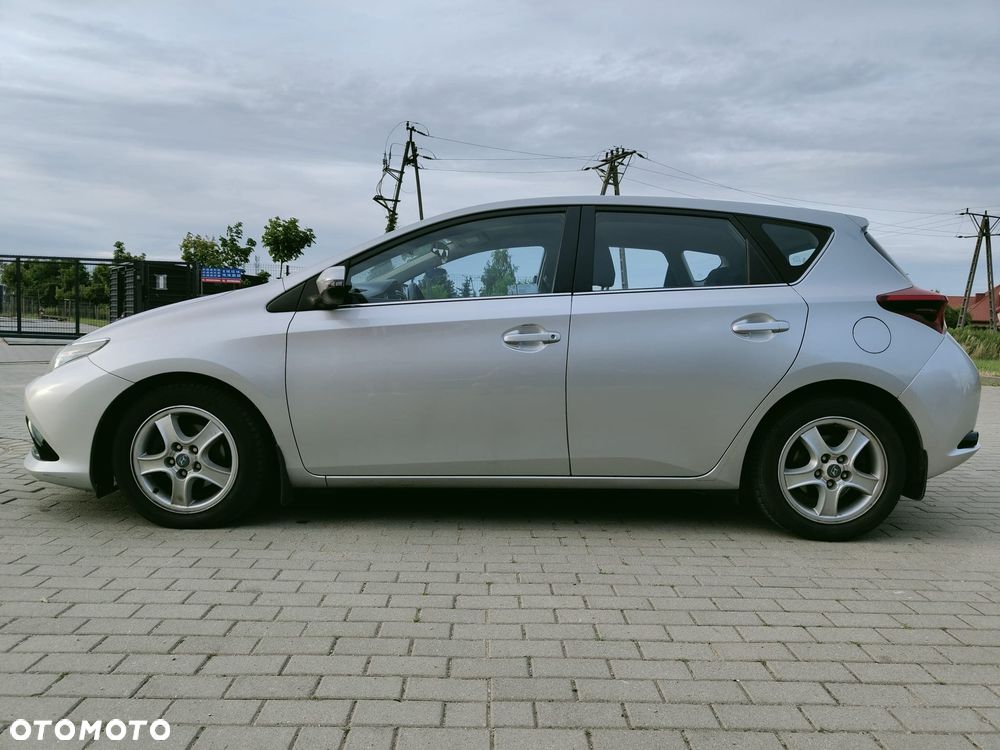 Toyota Auris 1.4 D-4D Business Edition - 3