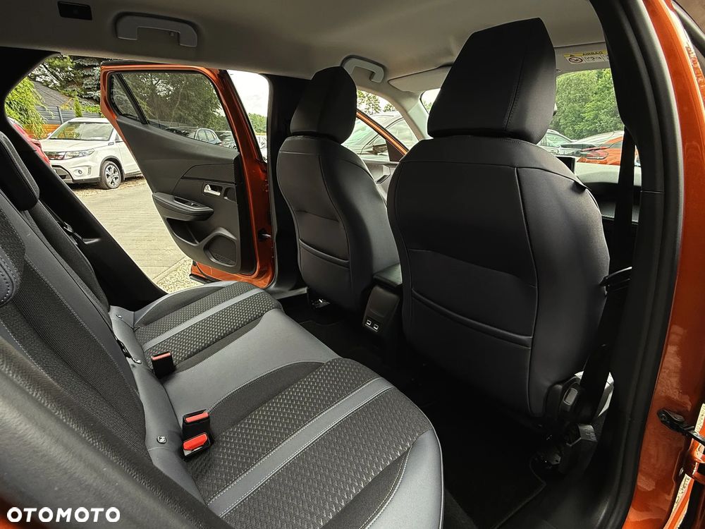 Peugeot 2008 1.2 PureTech Allure Pack S&S EAT8 - 16