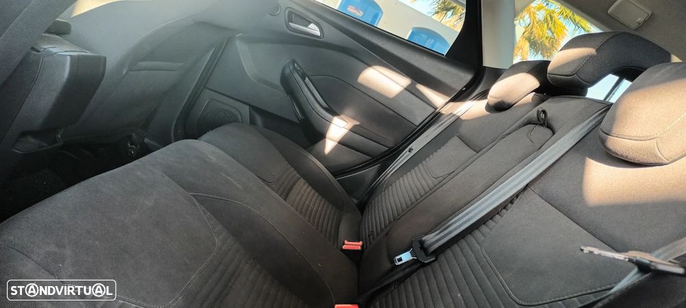 Ford Focus SW 1.5 TDCi Titanium - 12