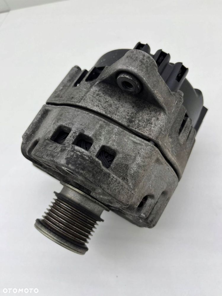 MERCEDES W205 ALTERNATOR A0009063701 - 3