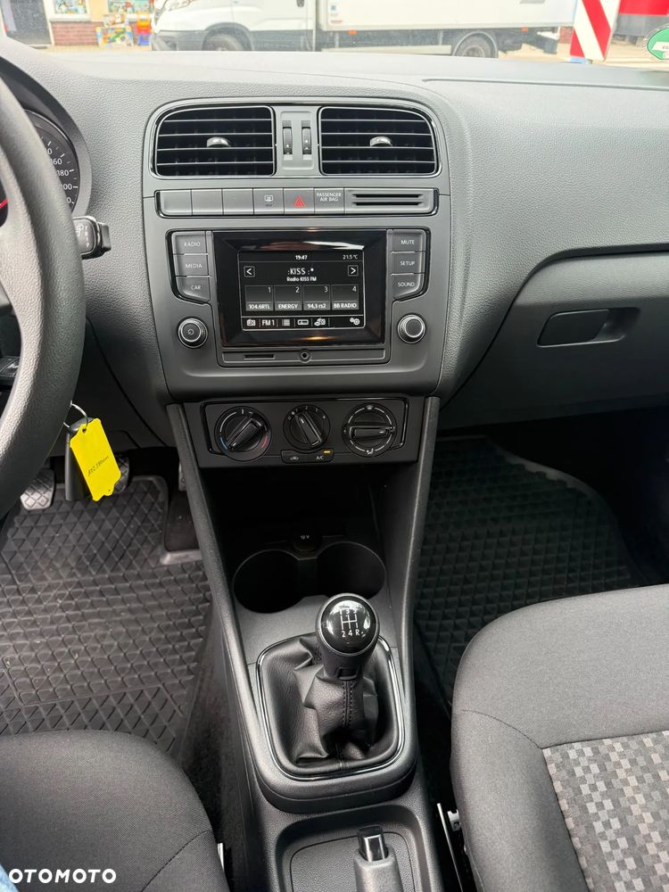 Volkswagen Polo - 21