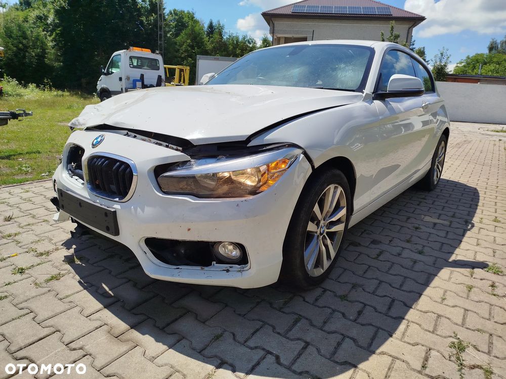 BMW Seria 1 116d Sport Line - 4