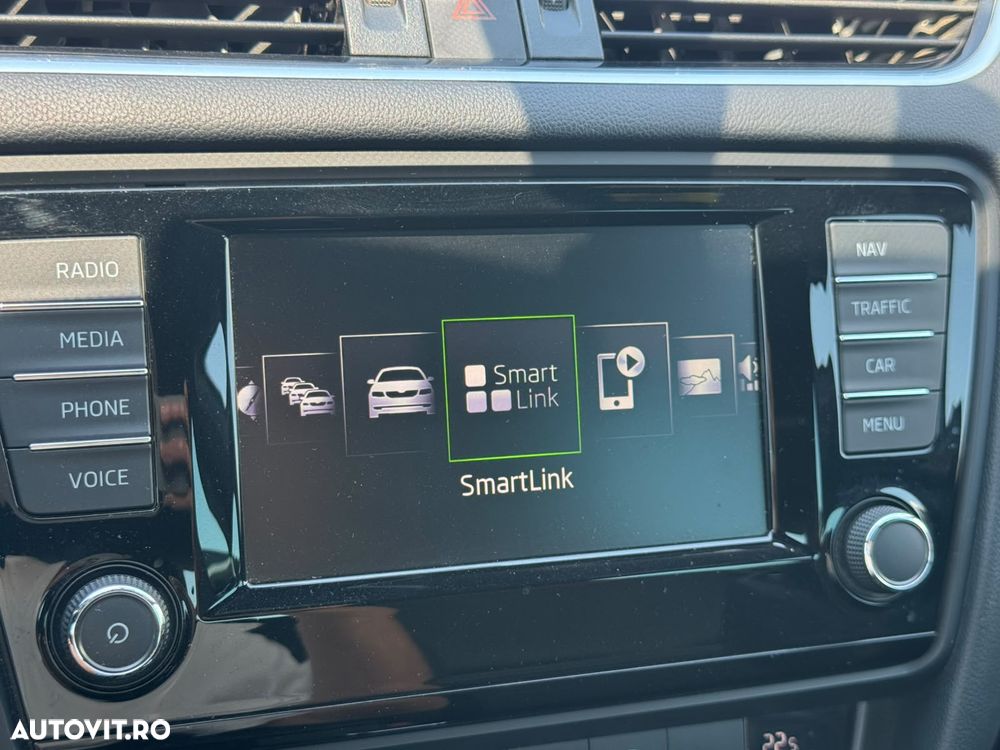 Skoda Octavia 2.0 TDI RS DSG - 21