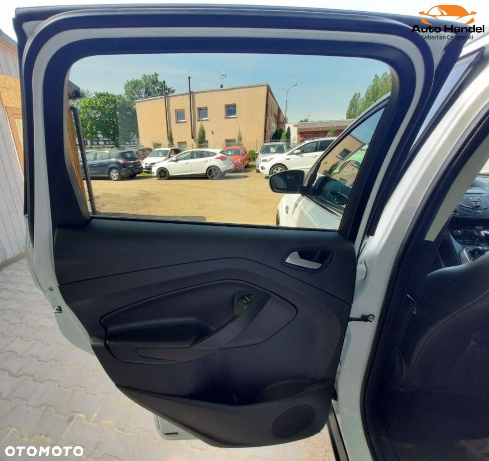Ford Kuga 2.0 TDCi 4x2 Titanium - 38