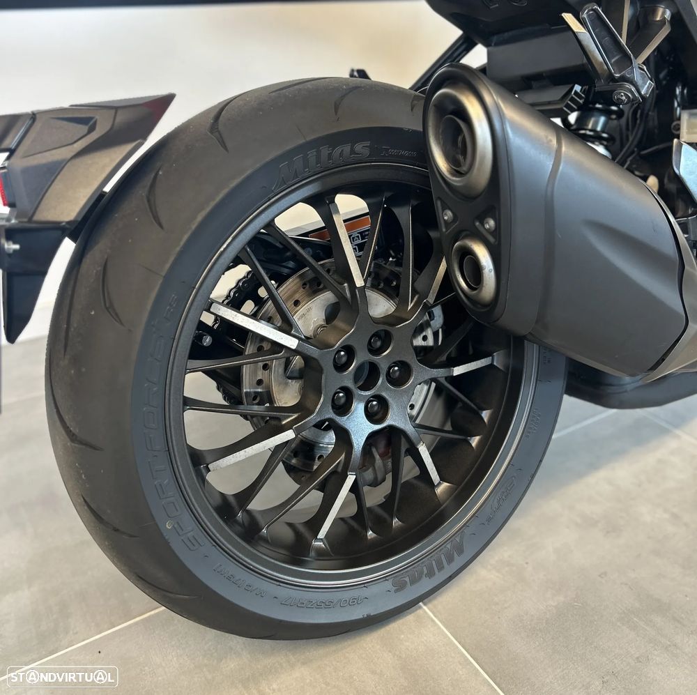 Honda CB 1000R FOB Neo Sports Café - 12
