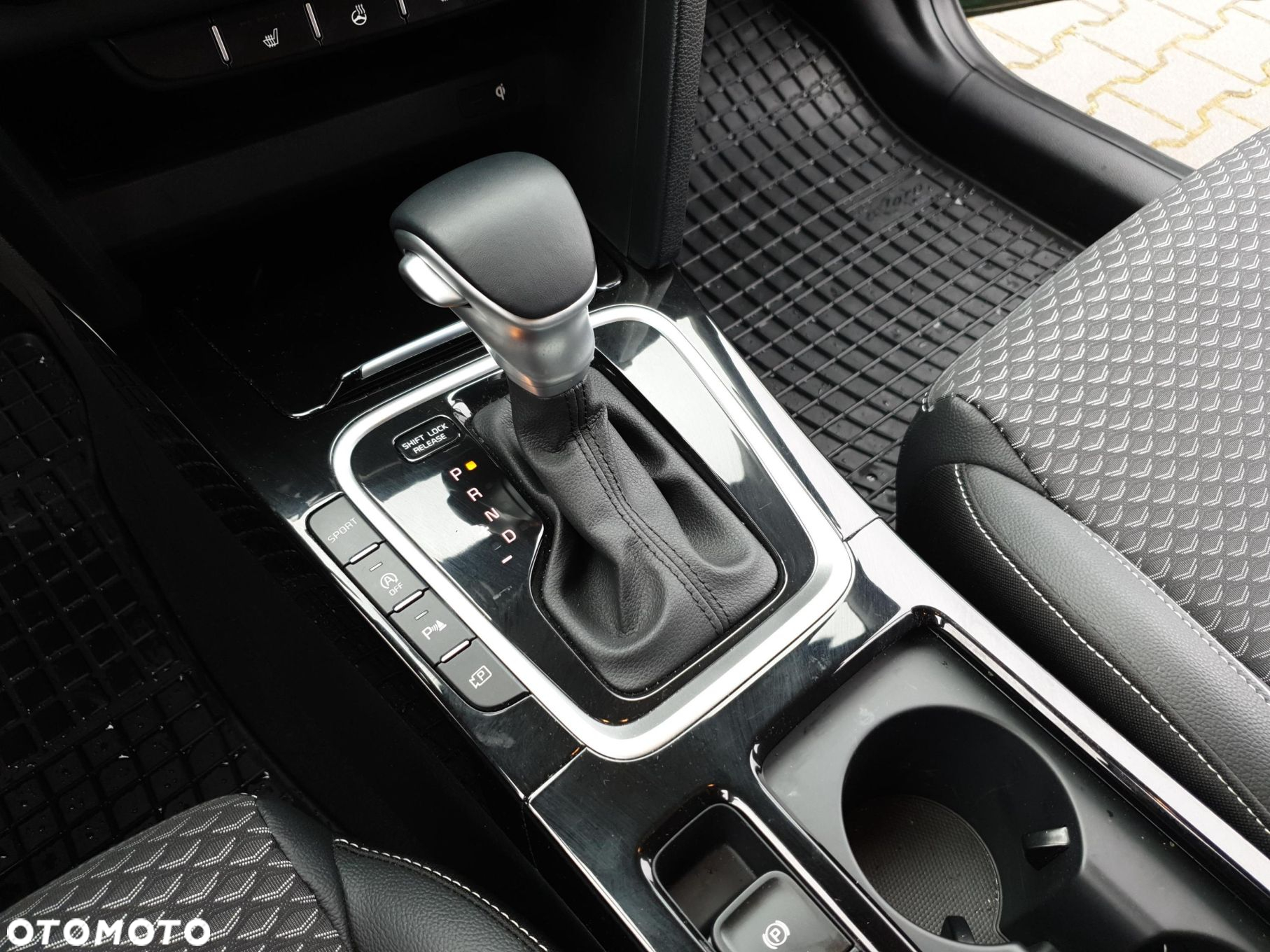 Kia Ceed 1.5 T-GDI L DCT - 14