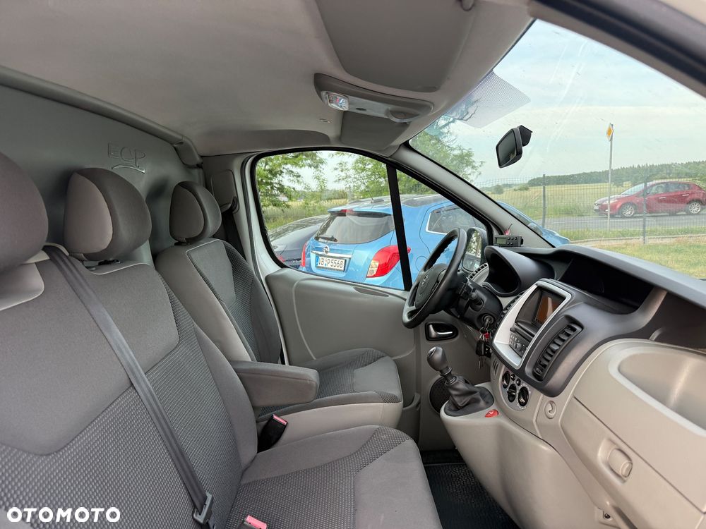 Opel Vivaro - 18