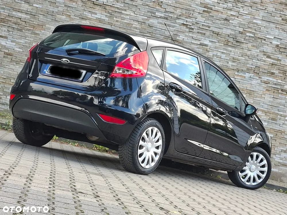 Ford Fiesta 1.25 Champions Edition - 13